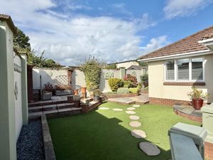 Photo 13- click for photo gallery